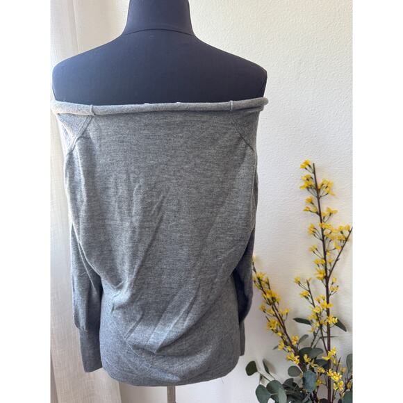 Snobby Sheep Cashmere Milano Off-Shoulder Sweater - Picture 3 of 7